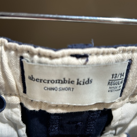 NWOT Abercrombie Chino Shorts - Picture 4 of 4
